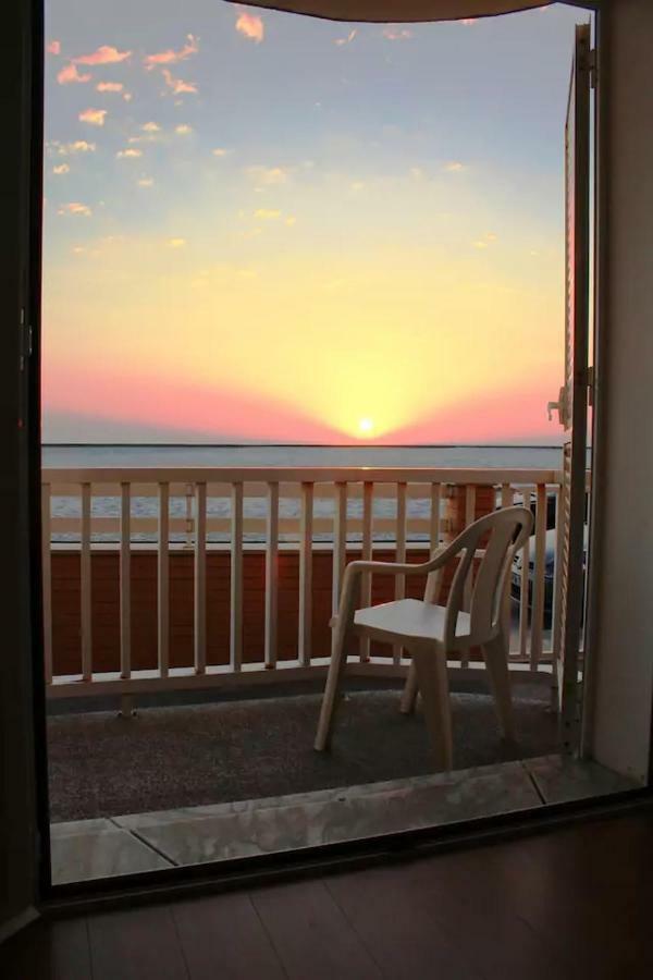 Apartamento Em Frente Ao Mar Кошта-Нова Экстерьер фото